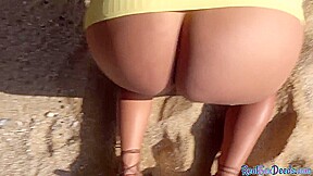 Bigass n bigtits POV babe public fucked outdoor on beach